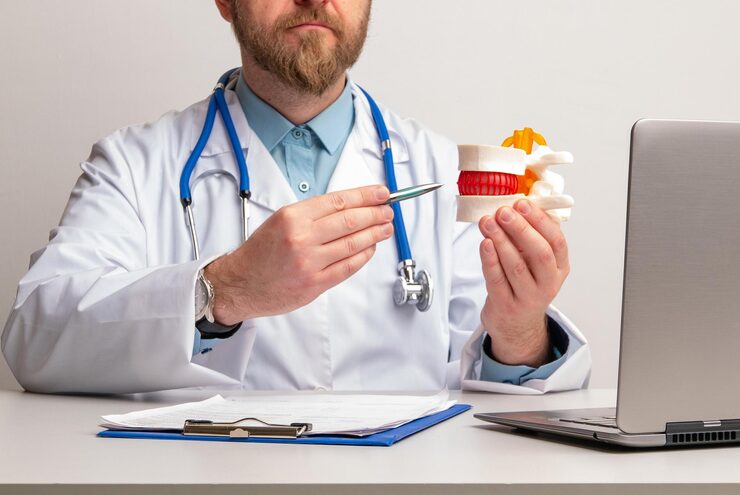Bone graft recovery discussed with a doctor