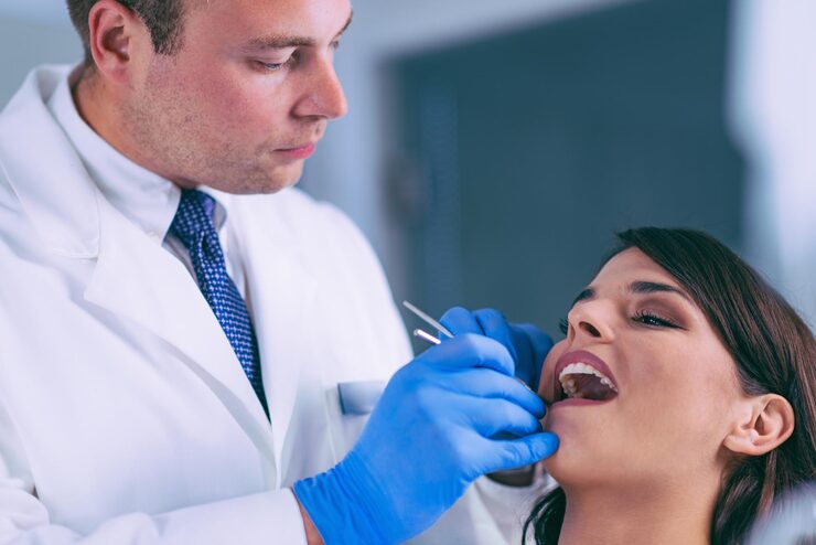 Oral health check by a dentist